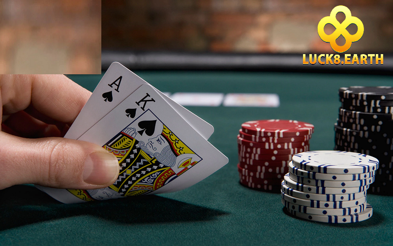 Bài Poker 3 Lá Chơi Cực Dễ Tại Luck8 2025 4 Chơi Poker Ba Lá Ăn Tiền Thật